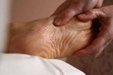 Kräuterstempel-Massage